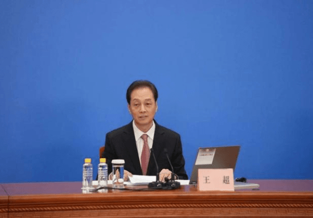 黄色仓库